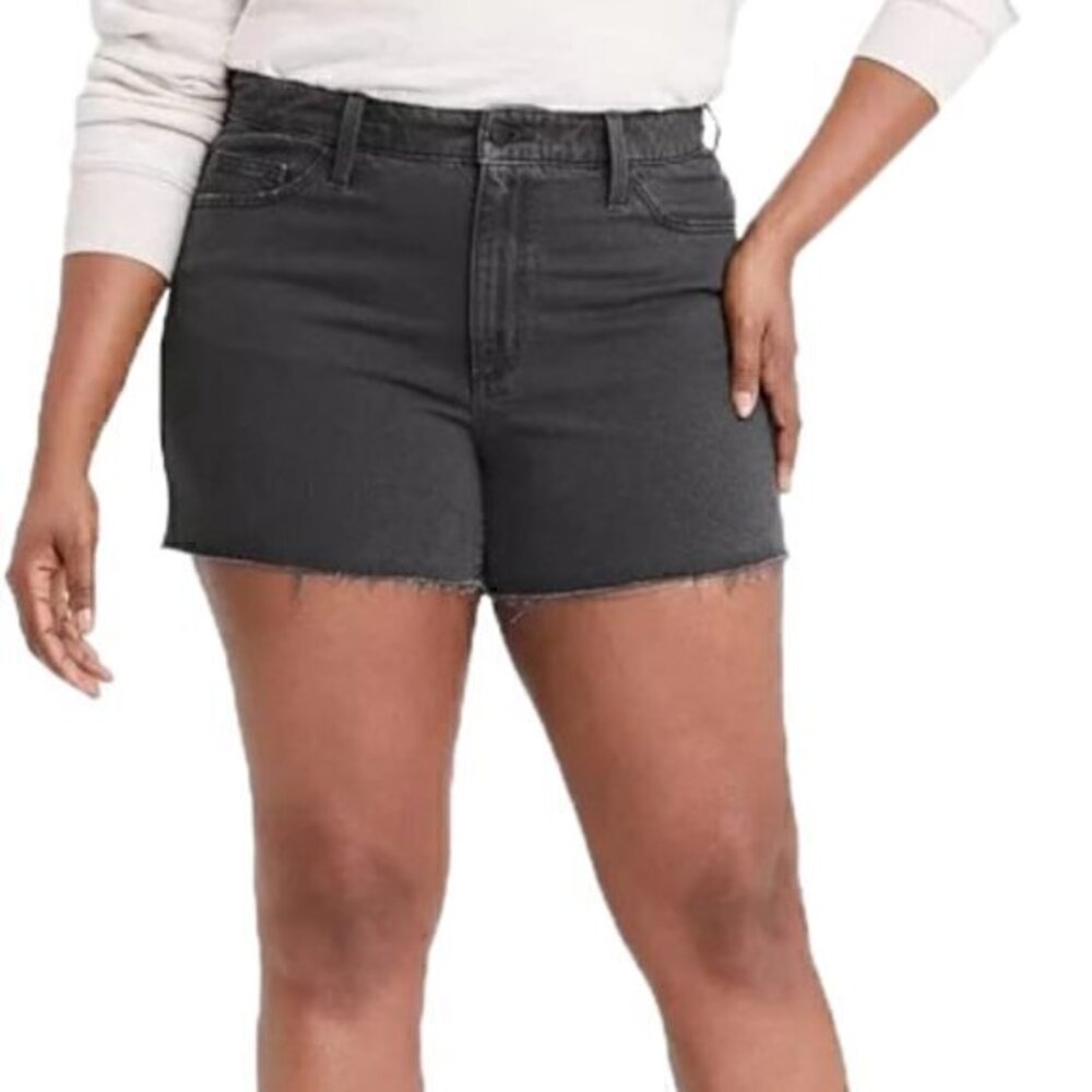 [Universal Thread] Gray Vintage Midi Shorts - Size 4/27